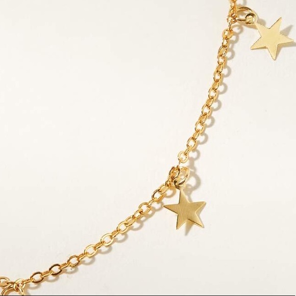 ONE LEFT✨NEW Gold Dainty Star Choker - Picture 3 of 4